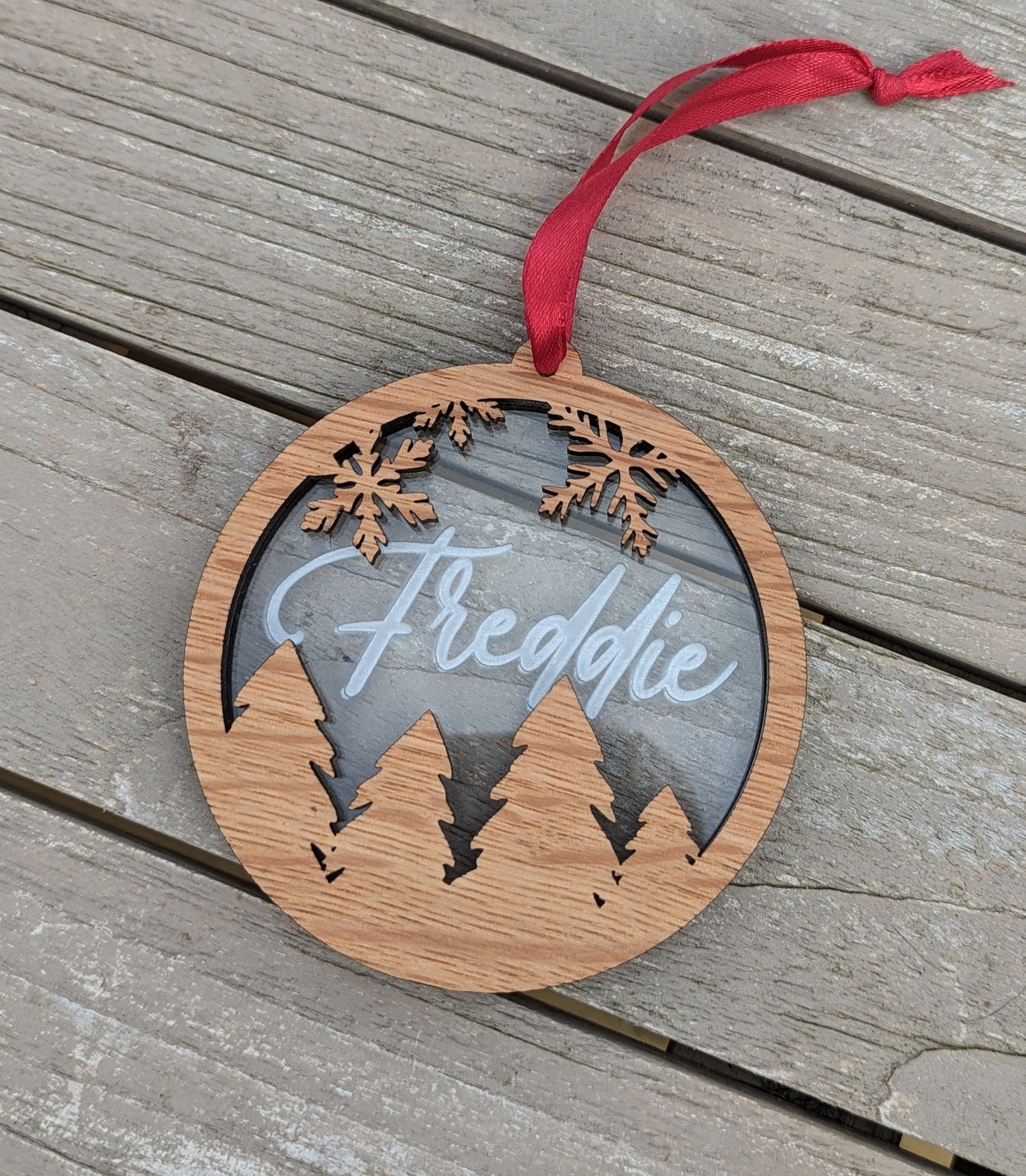 Personalised tree decoration